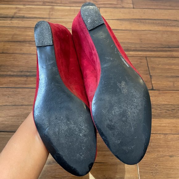 😵 2 FOR $40 // Red suede almond toe wedges s-8- - Picture 13 of 13